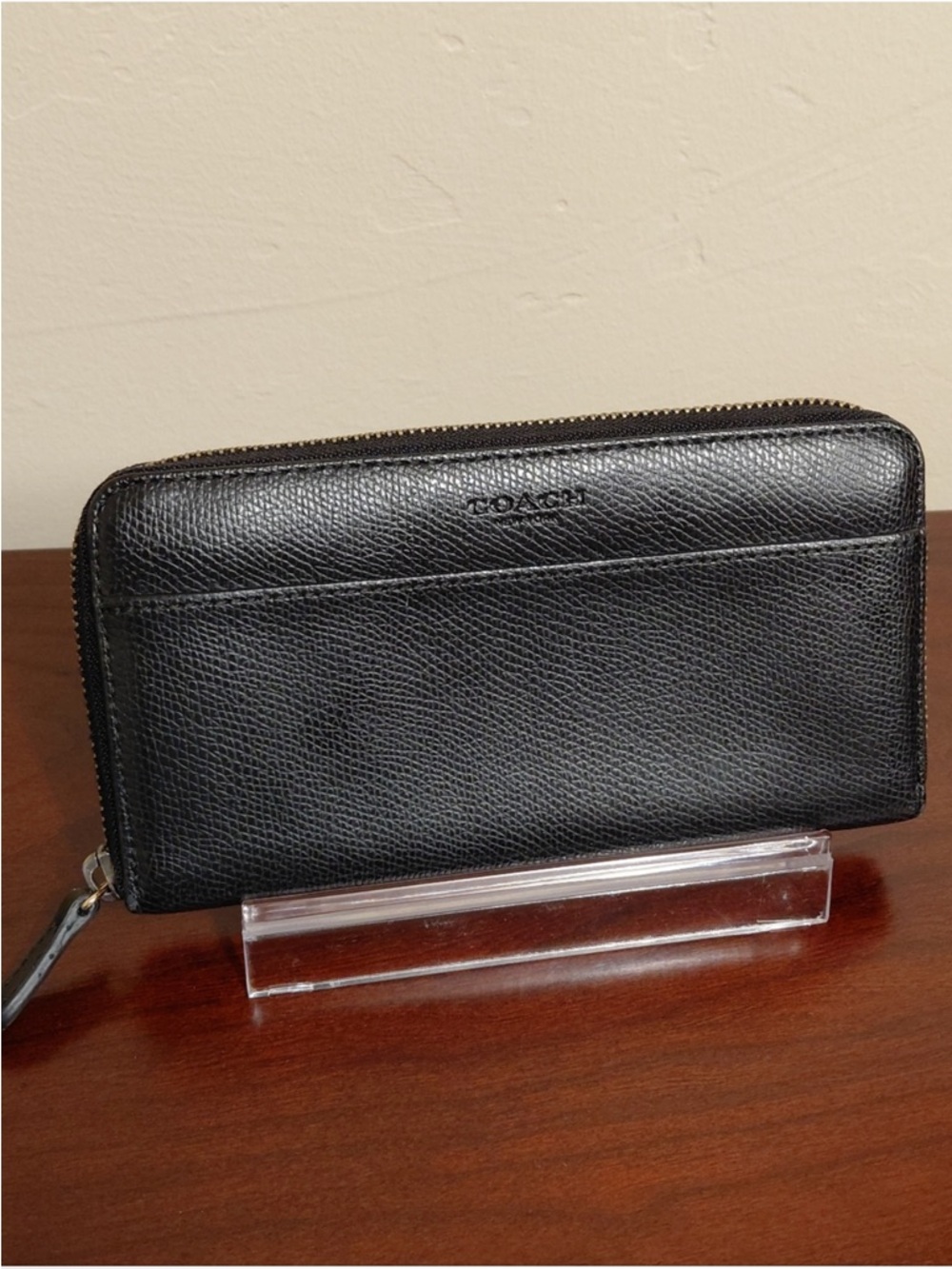 Coach Black Leather Accordian Zip Around Wallet - Picture 10 of 10